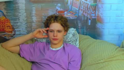 Nelis online show from 04-17-26, 03:48