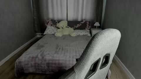 Loly online show from 05-21-26, 09:05