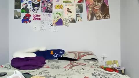 Snapshot of loly_pink_ chatting on 12-09-24, 02:02 Loly online show from 12-09-24, 02:02