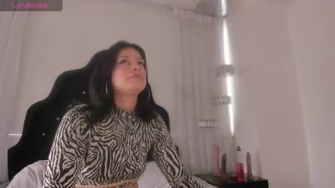 Loly online show from 03-01-25, 12:45
