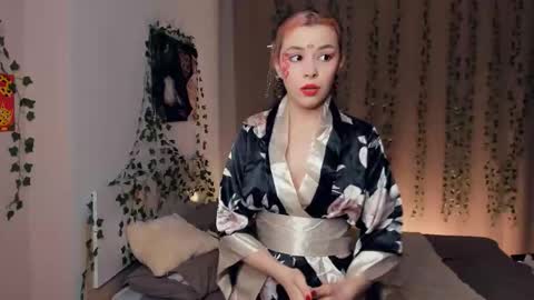 Lona online show from 01-09-26, 07:04