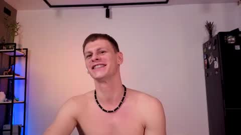 Snapshot of long_play chatting on 06-20-26, 08:00 long_play online show from 06-20-26, 08:00