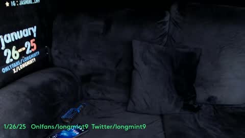 Snapshot of longmint96 chatting on 01-27-25, 03:47 Real twitterlongmint9 online show from 01-27-25, 03:47