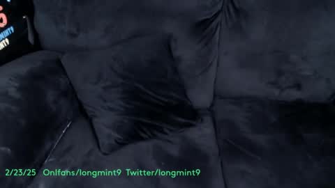 Snapshot of longmint96 chatting on 02-24-25, 05:22 Real twitterlongmint9 online show from 02-24-25, 05:22