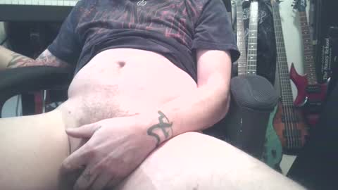 Snapshot of longnh71 chatting on 01-03-25, 10:40 longnh71 online show from 01-03-25, 10:40