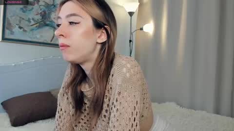 Snapshot of look_my_passion chatting on 02-27-25, 07:23 Hanna online show from 02-27-25, 07:23