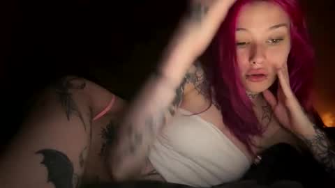 lookingforlona online show from 10-30-25, 01:34