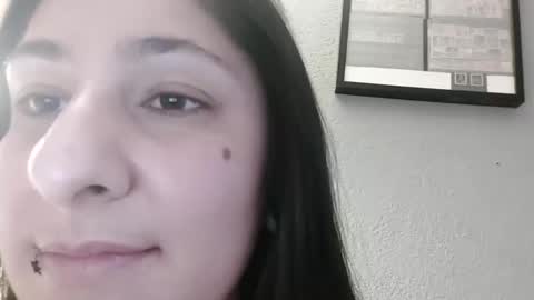 Snapshot of loolaunshaved chatting on 12-20-25, 06:48 loolaunshaved online show from 12-20-25, 06:48