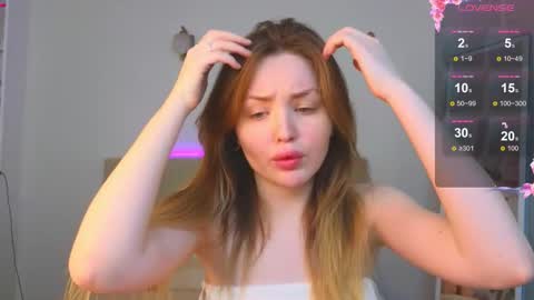 Lora online show from 09-11-25, 11:54