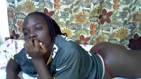 lora_amor online show from 06-29-26, 01:11