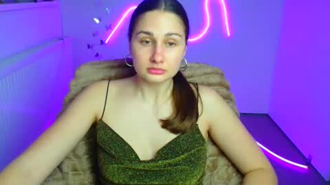 Lora online show from 03-20-26, 06:29