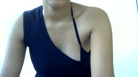 Loraa online show from 06-27-26, 12:22