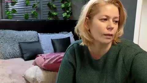 Snapshot of lorabigass chatting on 03-01-25, 08:02 Lora online show from 03-01-25, 08:02