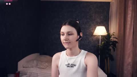 Lora online show from 11-08-25, 05:07