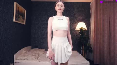 Lora online show from 12-22-25, 05:04