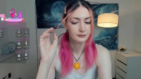 Lora online show from 10-29-25, 11:23