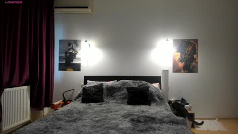 Lora online show from 01-22-25, 09:57