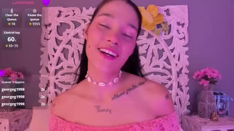 Snapshot of loraineblake chatting on 01-13-26, 03:28 loraineblake online show from 01-13-26, 03:28