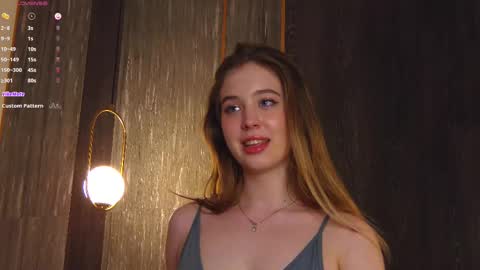 Snapshot of loraineluff chatting on 02-10-25, 09:04 Loraine online show from 02-10-25, 09:04