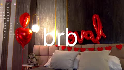 Snapshot of loraineluff chatting on 02-14-25, 03:58 Loraine online show from 02-14-25, 03:58