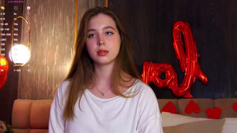 Snapshot of loraineluff chatting on 02-16-25, 08:55 Loraine online show from 02-16-25, 08:55