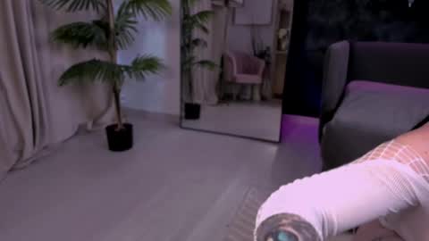 Snapshot of loraivone chatting on 03-08-26, 02:04 LoraIvone online show from 03-08-26, 02:04