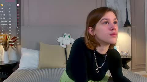 Snapshot of lorapuffs chatting on 11-04-25, 04:28 Lora online show from 11-04-25, 04:28