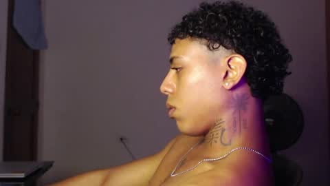 Snapshot of lord_dainn chatting on 05-10-26, 12:05 lord_dainn online show from 05-10-26, 12:05