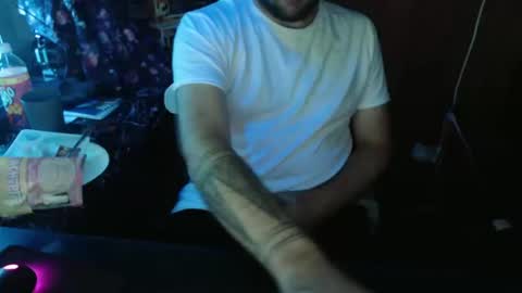 Snapshot of lord_taser chatting on 10-04-25, 03:15 lord_taser online show from 10-04-25, 03:15