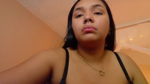 Snapshot of loreaniss chatting on 06-11-26, 10:30 loreanis online show from 06-11-26, 10:30