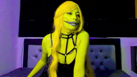 Snapshot of loredepp chatting on 10-14-25, 02:23 Lore Depp online show from 10-14-25, 02:23