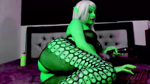 Snapshot of loredepp chatting on 11-04-25, 03:16 Lore Depp online show from 11-04-25, 03:16