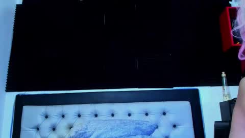 Snapshot of loredepp chatting on 11-23-25, 04:34 Lore Depp online show from 11-23-25, 04:34