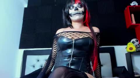 Snapshot of loredepp chatting on 01-10-26, 01:40 Lore Depp online show from 01-10-26, 01:40