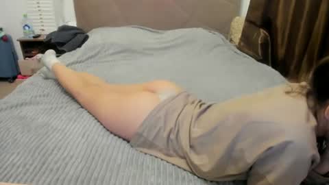 Snapshot of lorelea_cute chatting on 11-18-25, 04:11 Lorelea cute online show from 11-18-25, 04:11