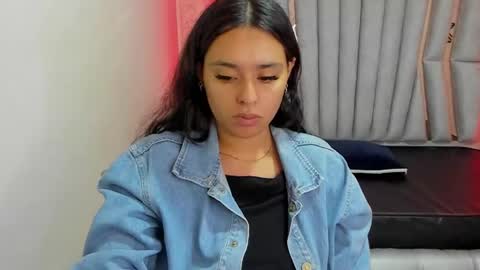 lorem_adams online show from 02-08-25, 11:12