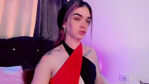Snapshot of lorena_capelli_ chatting on 05-30-26, 07:44 lesly lorena online show from 05-30-26, 07:44