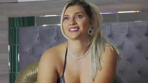 lorenaryan online show from 06-06-26, 09:47