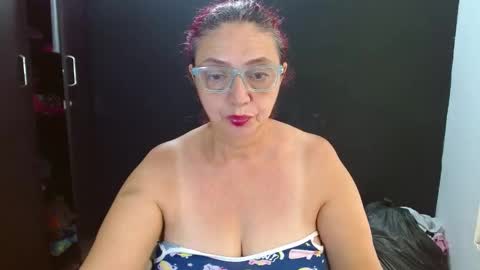 Snapshot of lorenatits chatting on 09-28-25, 05:29 Lorena.. online show from 09-28-25, 05:29
