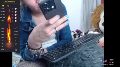 Snapshot of lorenitha_20 chatting on 02-05-25, 12:53 lorenitha online show from 02-05-25, 12:53
