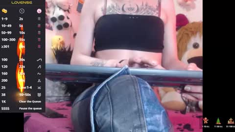 Snapshot of lorenitha_20 chatting on 12-22-25, 11:51 lorenitha online show from 12-22-25, 11:51