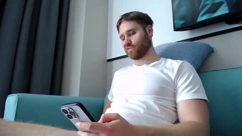 Snapshot of lorenzolux chatting on 01-09-26, 05:32 Lorenz online show from 01-09-26, 05:32