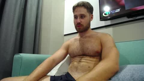 Snapshot of lorenzolux chatting on 02-19-26, 05:42 Lorenz online show from 02-19-26, 05:42