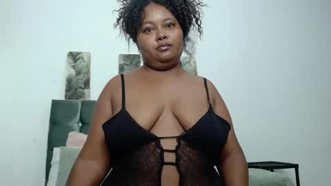 Snapshot of lorenztaylor chatting on 01-13-25, 06:49 lorena online show from 01-13-25, 06:49
