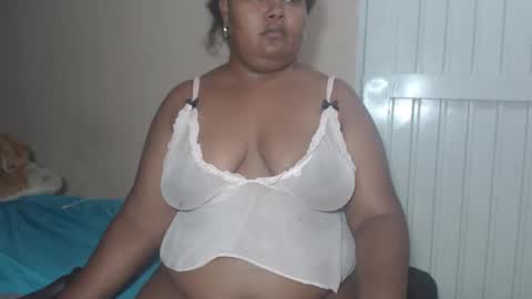Snapshot of lorenztaylor chatting on 09-19-25, 05:31 lorena online show from 09-19-25, 05:31