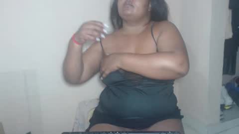 Snapshot of lorenztaylor chatting on 10-12-25, 06:01 lorena online show from 10-12-25, 06:01