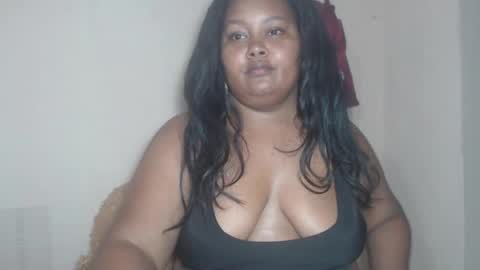 Snapshot of lorenztaylor chatting on 10-14-25, 05:08 lorena online show from 10-14-25, 05:08