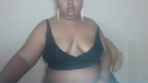 Snapshot of lorenztaylor chatting on 10-18-25, 07:53 lorena online show from 10-18-25, 07:53