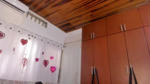 Snapshot of loreth_jw chatting on 09-16-25, 04:19 Queen Loreth online show from 09-16-25, 04:19