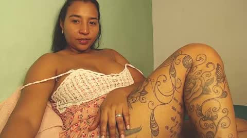 Snapshot of loretta_ chatting on 01-23-25, 04:09 Loretta Gmez online show from 01-23-25, 04:09